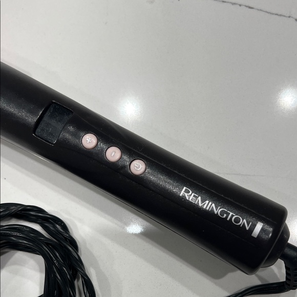 FREE w/ 🌻3/$25 bundle - Remington Black and Pink Hair Wand - Picture 2 of 7